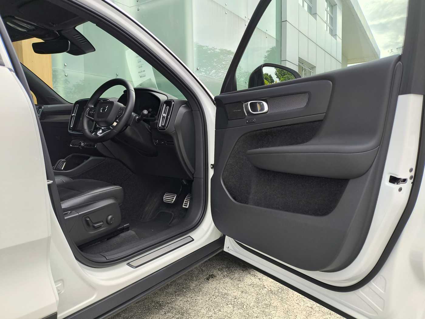 Volvo  XC40 Recharge Ultimate, Pure Electric, Electric