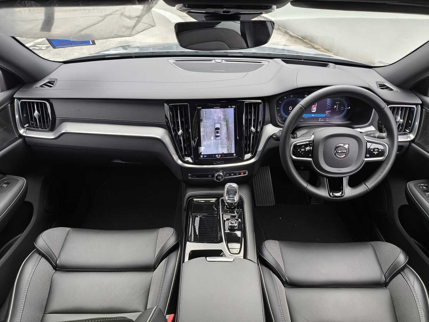 Volvo  S60 Recharge Plus, T8 AWD Plug-in hybrid, Electric/Petrol, Dark