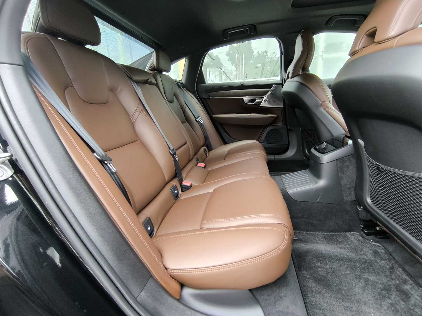 Volvo  S90 Recharge Ultimate, T8 AWD Plug-in hybrid, Electric/Petrol, Bright