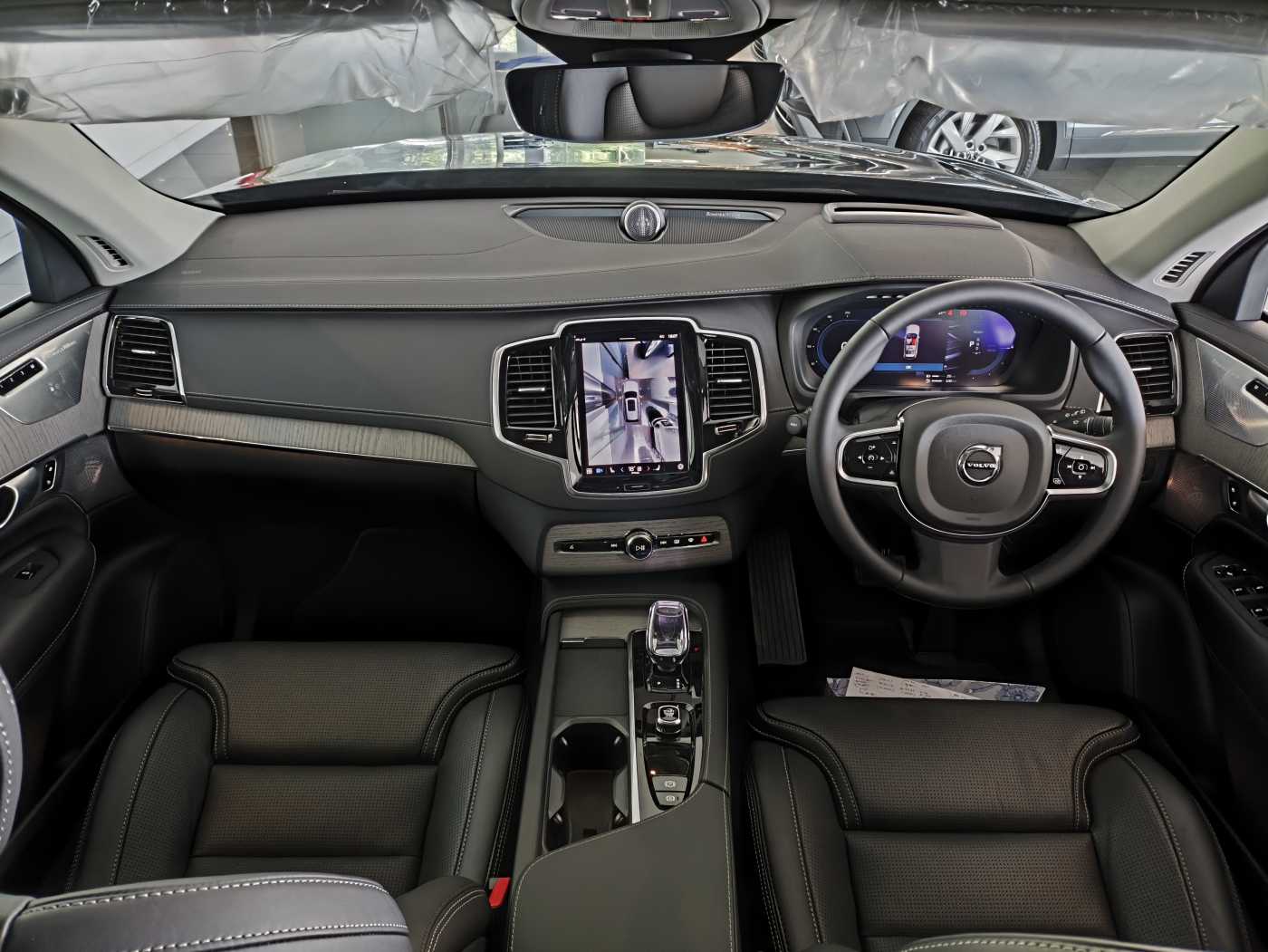 Volvo  XC90 Recharge Ultimate, T8 AWD Plug-in hybrid, Electric/Petrol, Bright, 7 Seats