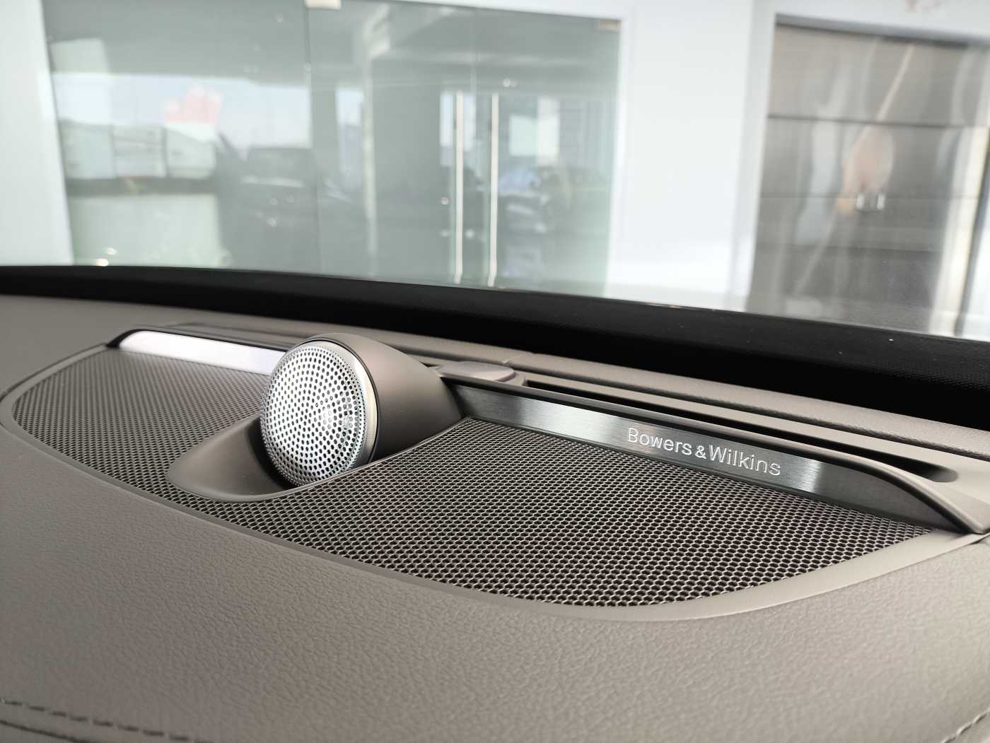 Volvo  XC90 Recharge Ultimate, T8 AWD Plug-in hybrid, Electric/Petrol, Bright, 7 Seats