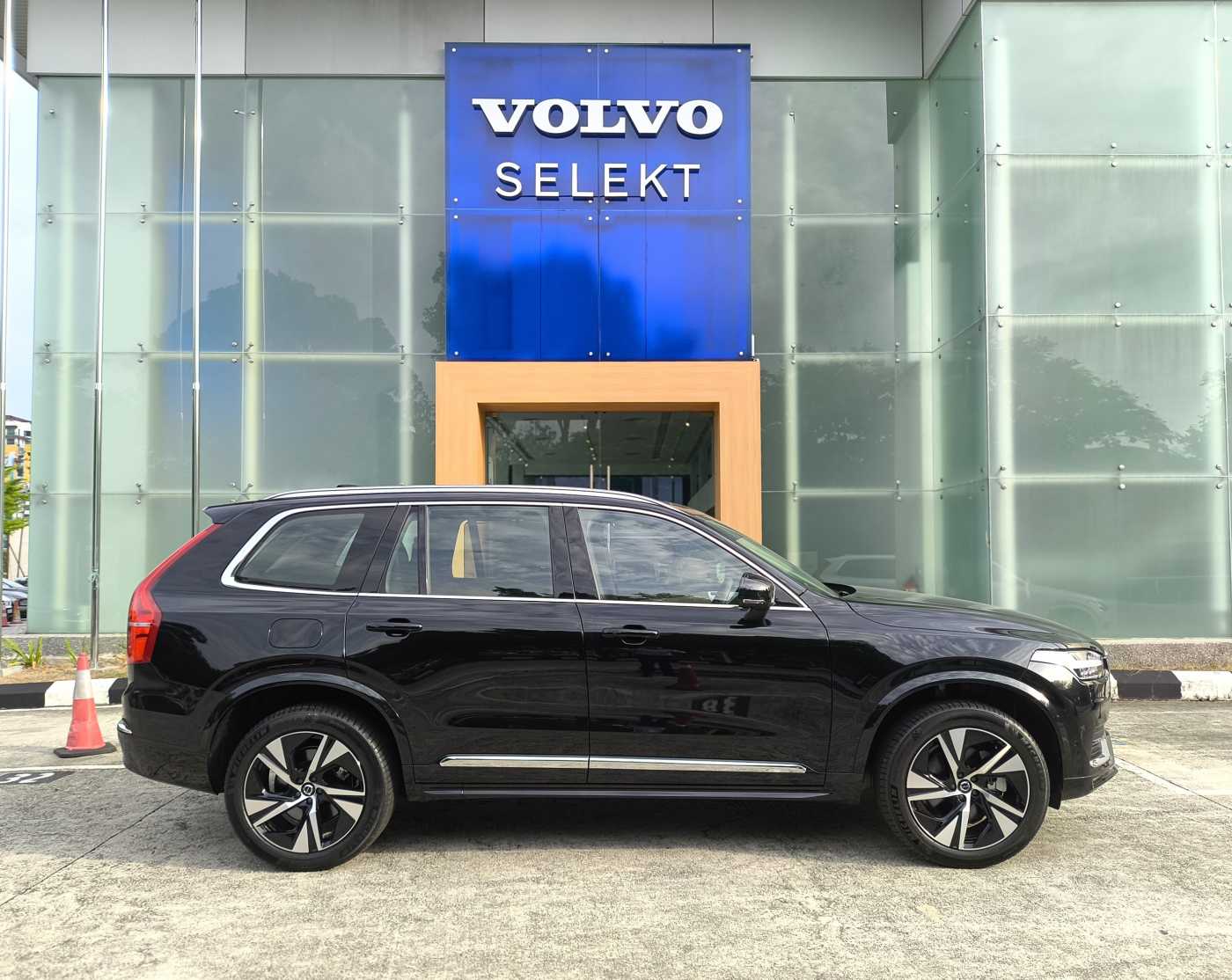 Volvo  XC90 Ultimate, B5 AWD Mild hybrid, Petrol, Bright, 7 Seats