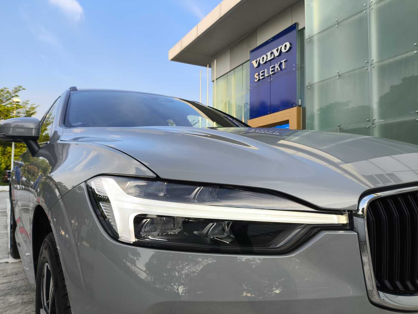 Volvo  XC60 Essential, B5 AWD Mild hybrid, Petrol