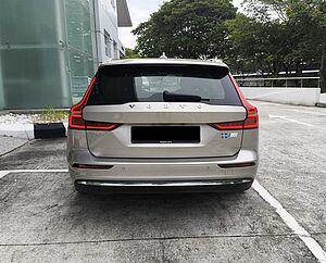 Volvo  V60 Recharge Ultimate, T8 , Electric/Petrol, Bright