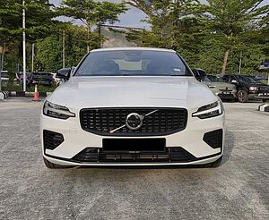 Volvo  S60 Recharge Plus, T8 AWD Plug-in hybrid, Electric/Petrol, Dark