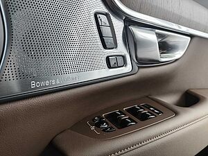 Volvo  S90 Recharge Ultimate, T8 AWD Plug-in hybrid, Electric/Petrol, Bright