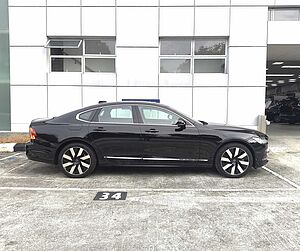 Volvo  S90 Recharge Ultimate, T8 AWD Plug-in hybrid, Electric/Petrol, Bright