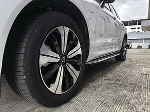Volvo  XC60 Recharge Ultimate, T8 AWD Plug-in hybrid, Electric/Petrol, Dark