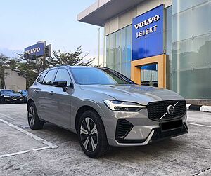 Volvo  XC60 Ultra, T8 AWD Plug-in hybrid, Electric/Petrol, Dark