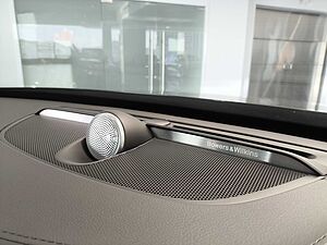 Volvo  XC90 Recharge Ultimate, T8 AWD Plug-in hybrid, Electric/Petrol, Bright, 7 Seats