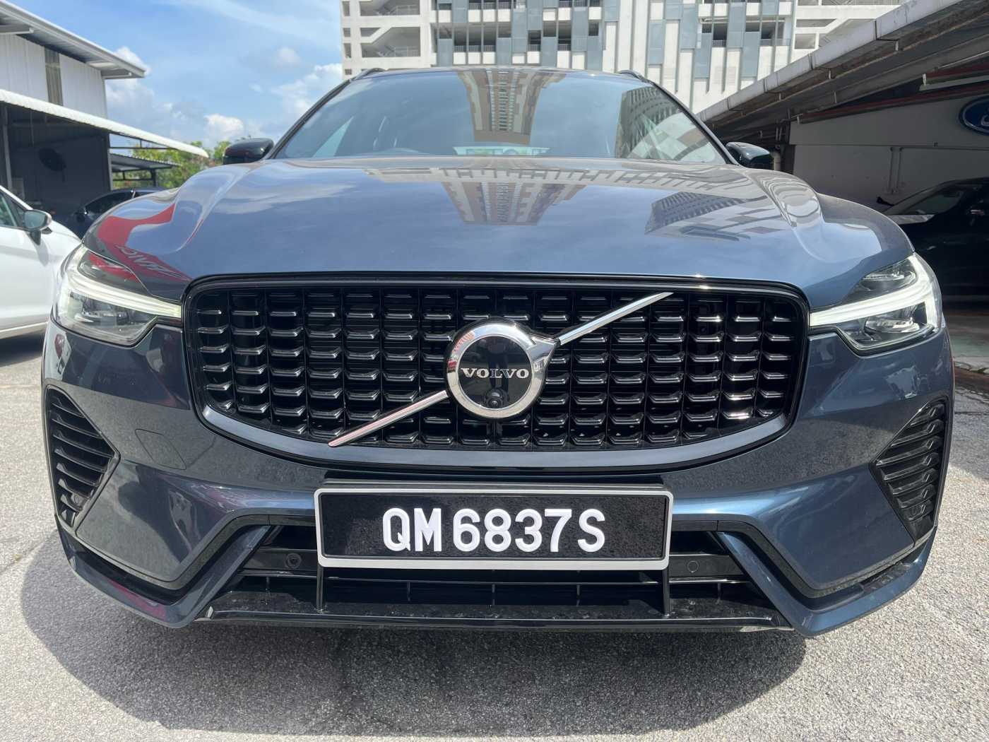 Volvo  XC60 Ultra, T8 AWD Plug-in hybrid, Electric/Petrol, Dark