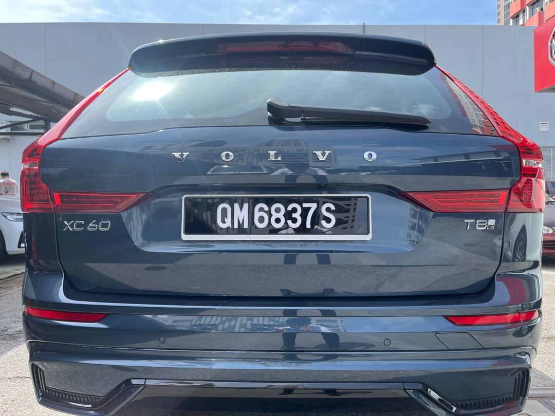 Volvo  XC60 Ultra, T8 AWD Plug-in hybrid, Electric/Petrol, Dark