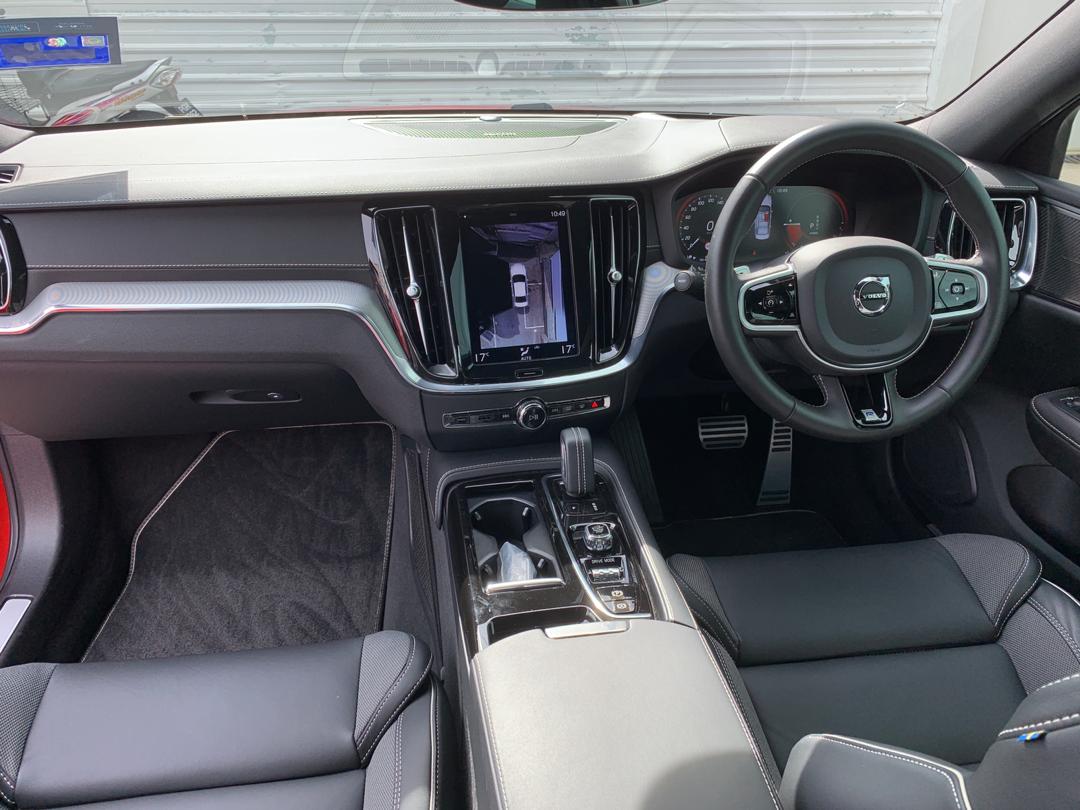 Volvo  S60 T8 R-Design