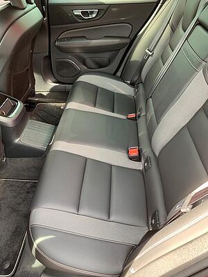 Volvo  S60 T8 R-Design