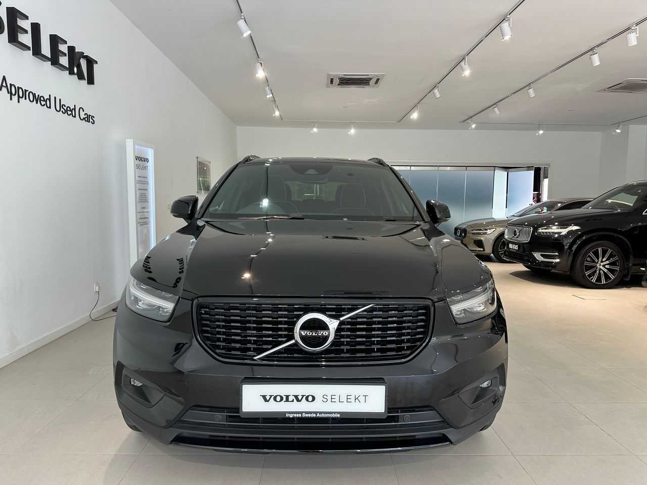 Volvo  XC40 Recharge R-Design, T5