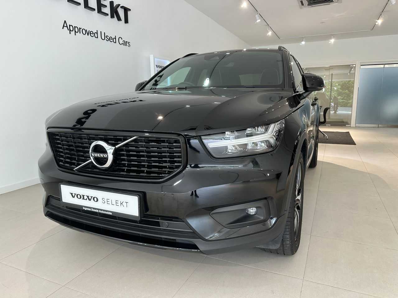 Volvo  XC40 Recharge R-Design, T5