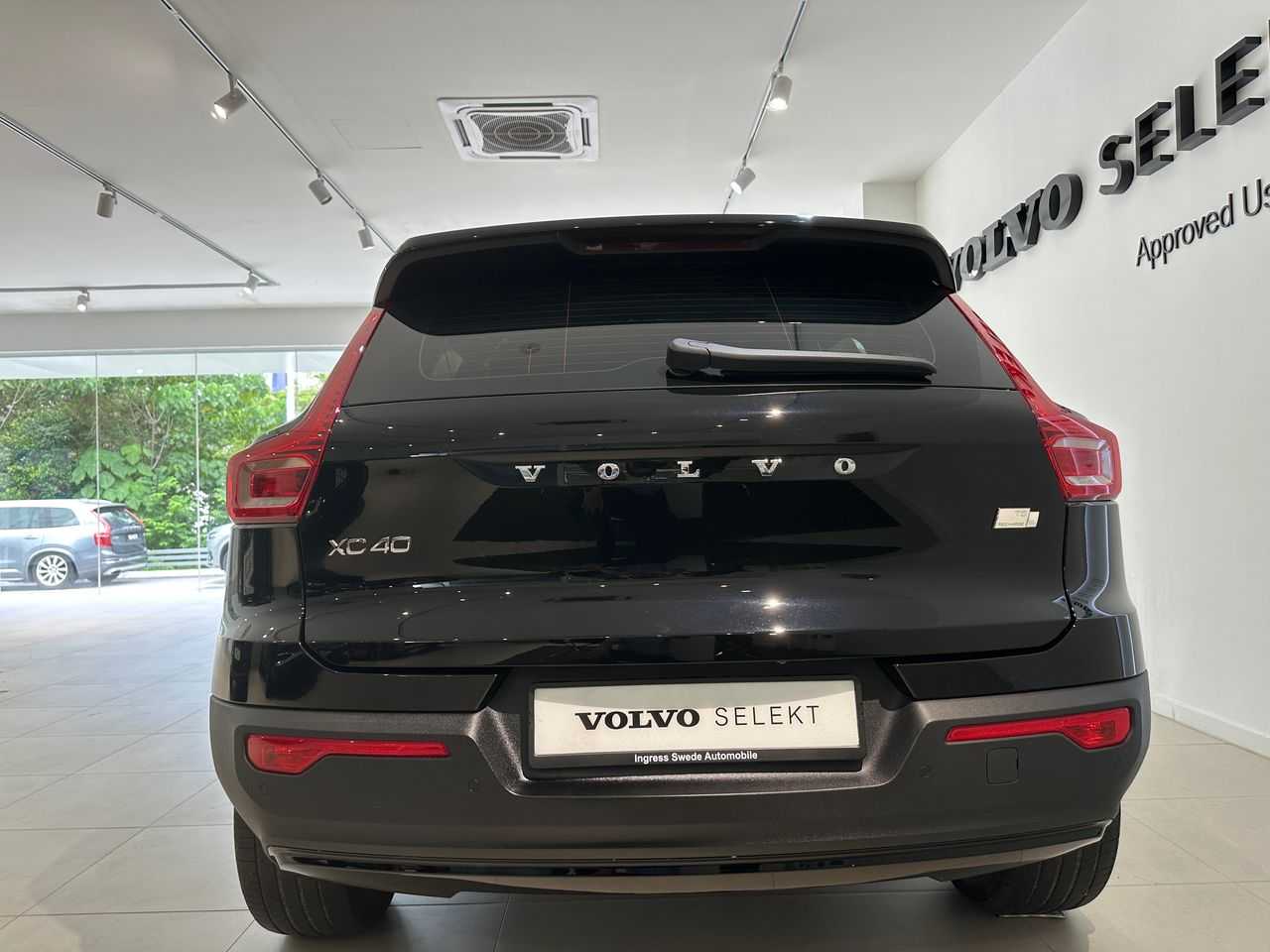 Volvo  XC40 Recharge R-Design, T5