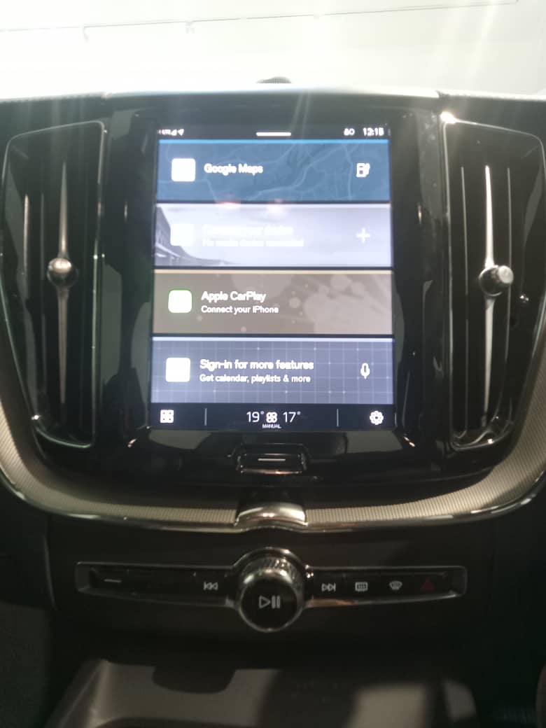 Volvo  Ultra, T8 AWD Plug-in hybrid, Electric/Petrol, Dark