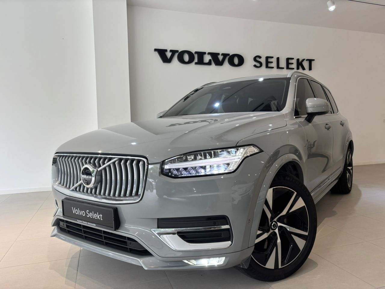 Volvo  XC90 Ultimate, B5 AWD Mild hybrid, Petrol, Bright, 7 Seats