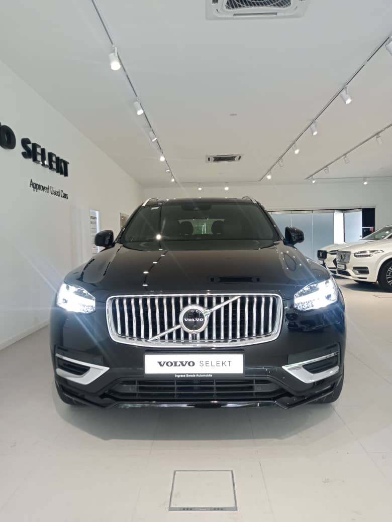 Volvo  XC90 Recharge Ultimate, T8 AWD Plug-in hybrid, Electric/Petrol, Bright, 7 Seats