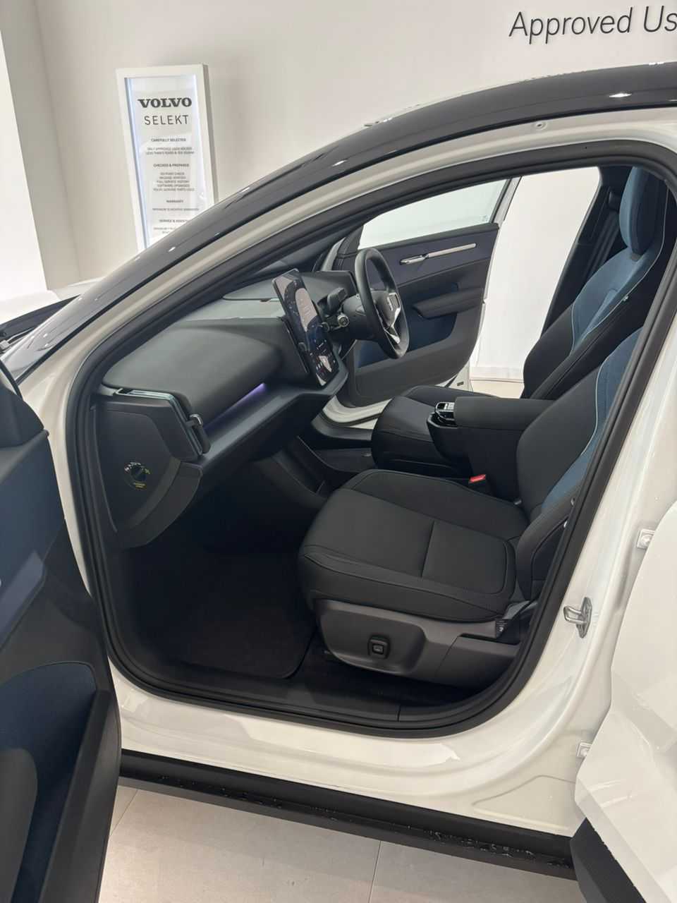 Volvo  EX30 Ultra, Twin Motor Performance, Electric