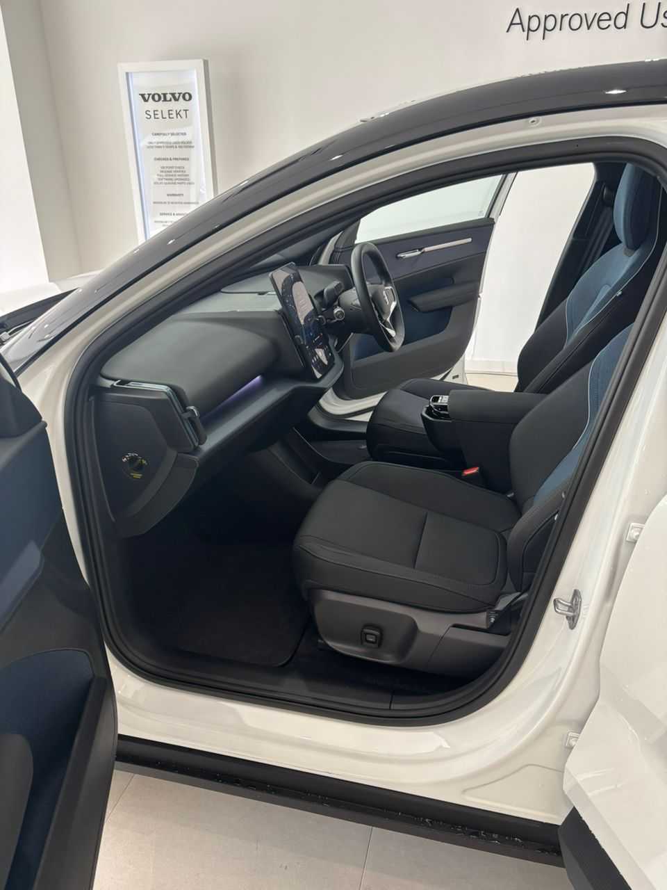 Volvo  EX30 Ultra, Twin Motor Performance, Electric