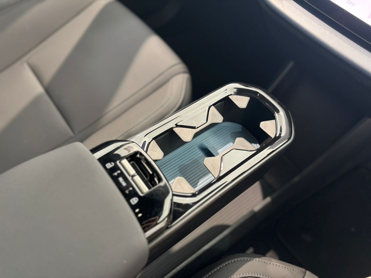 Volvo EX30 Ultra, Twin Motor Performance, Electric