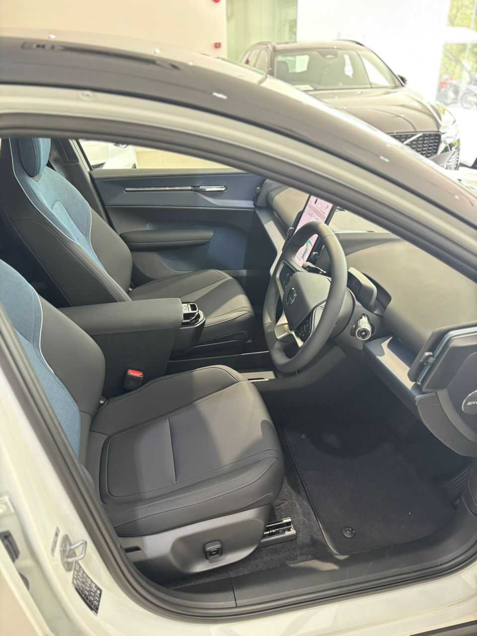 Volvo EX30 Ultra, Twin Motor Performance, Electric