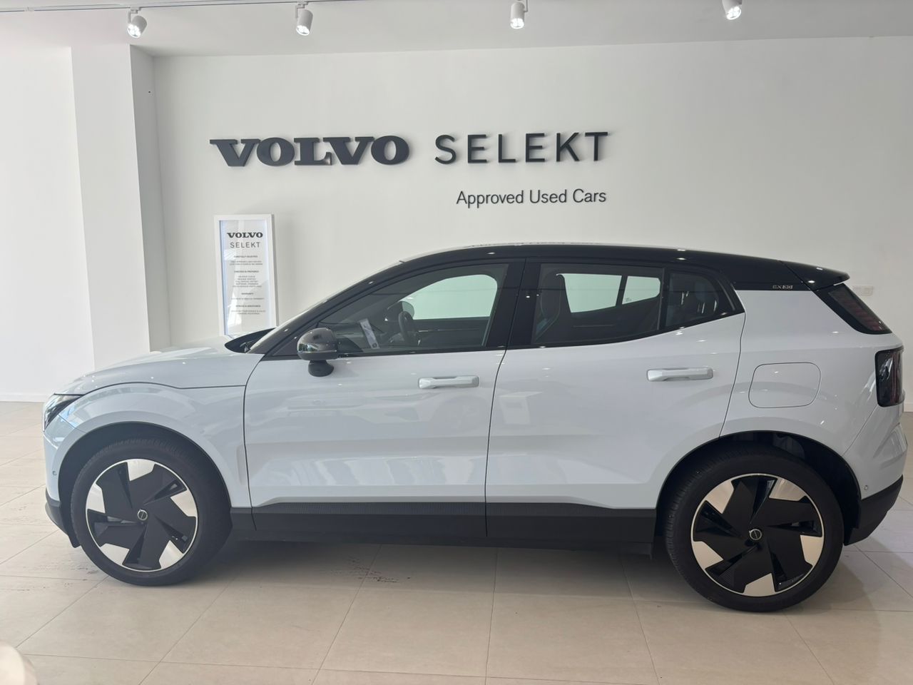 Volvo  EX30 Ultra, Twin Motor Performance, Electric