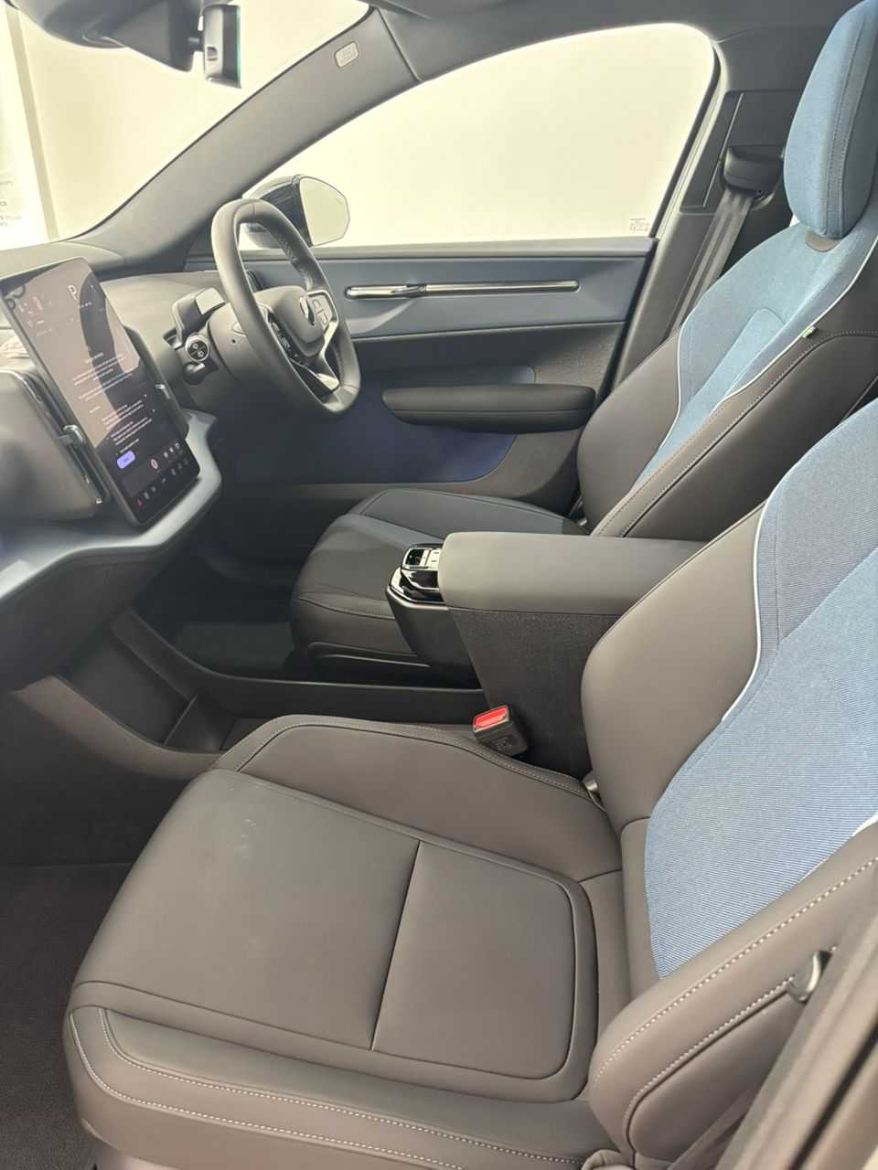 Volvo  EX30 Ultra, Twin Motor Performance, Electric