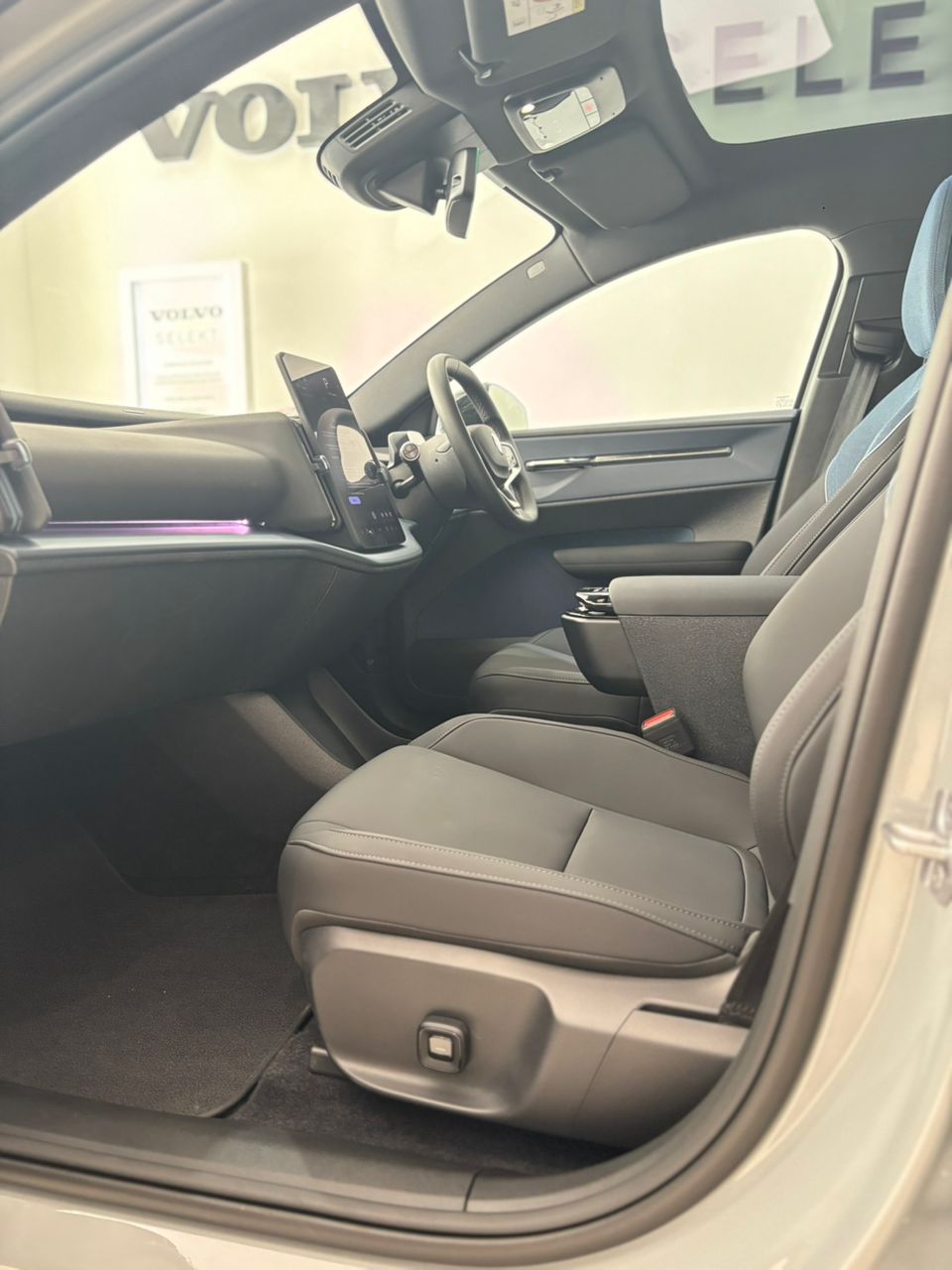 Volvo  EX30 Ultra, Twin Motor Performance, Electric