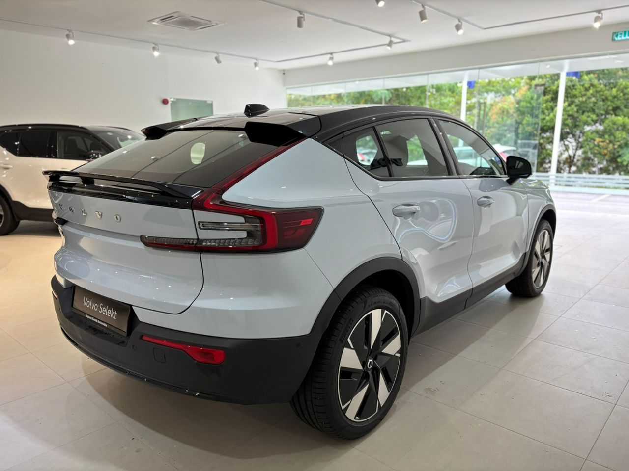 Volvo  EC40 Ultra, Twin Motor, Electric