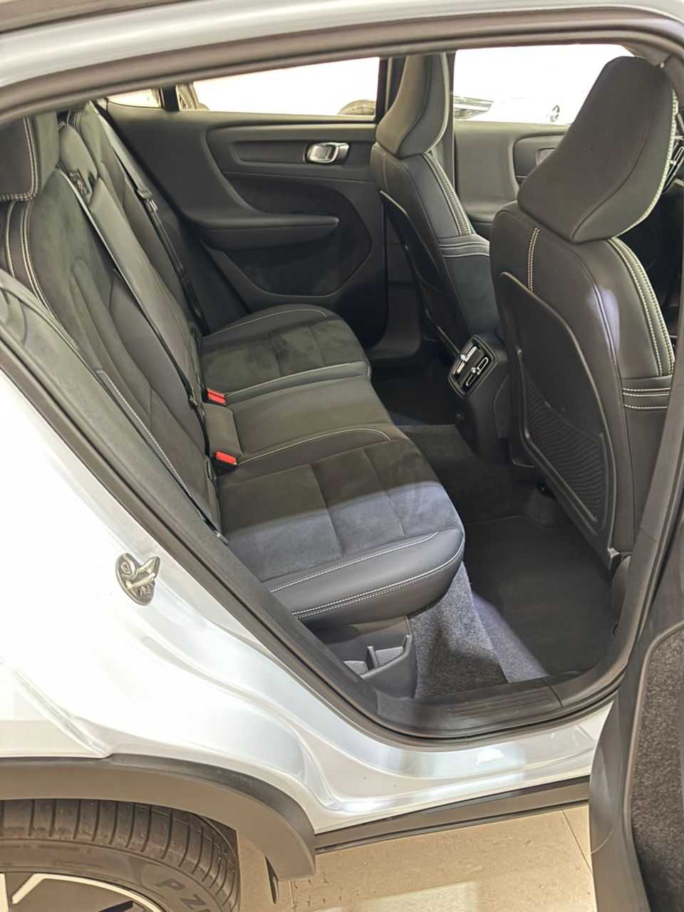 Volvo  EC40 Ultra, Twin Motor, Electric