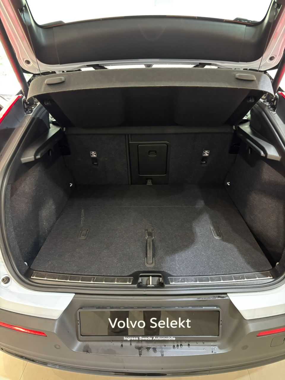 Volvo  EC40 Ultra, Twin Motor, Electric