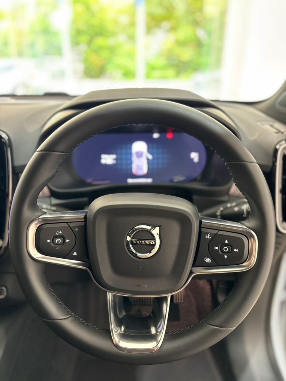 Volvo  EC40 Ultra, Twin Motor, Electric