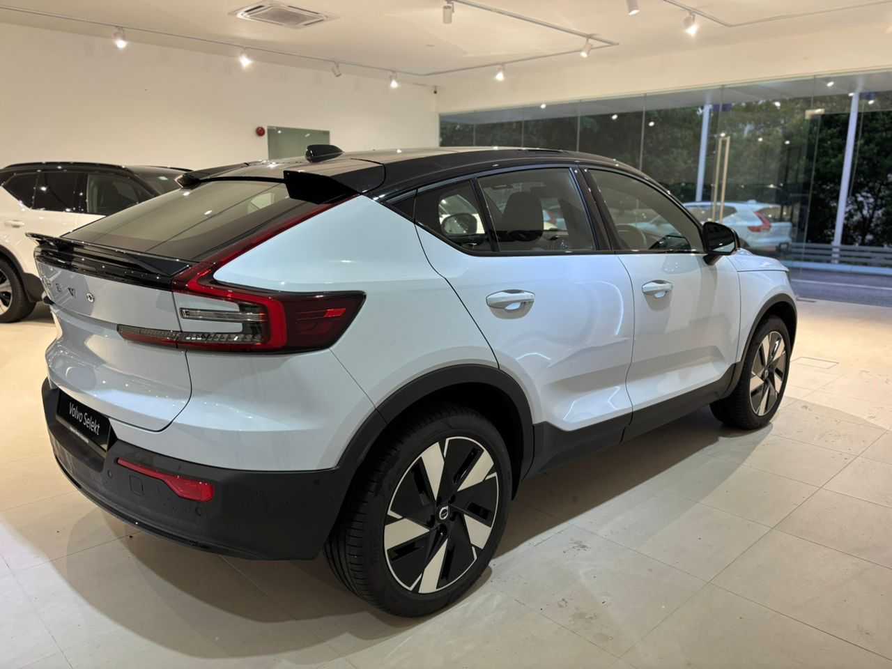 Volvo  EC40 Ultra, Twin Motor, Electric