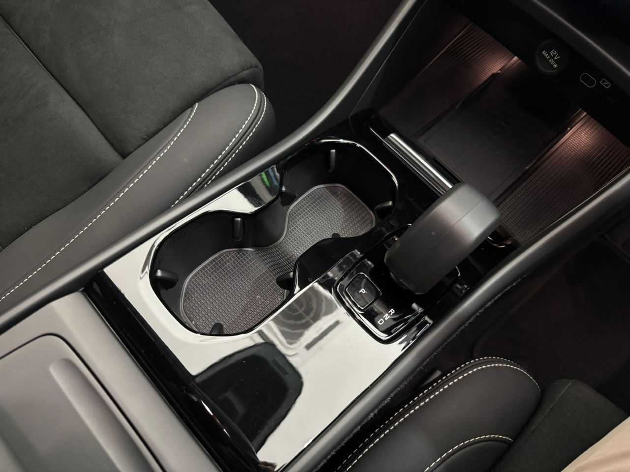 Volvo  XC40 Recharge Ultimate, Pure Electric, Electric