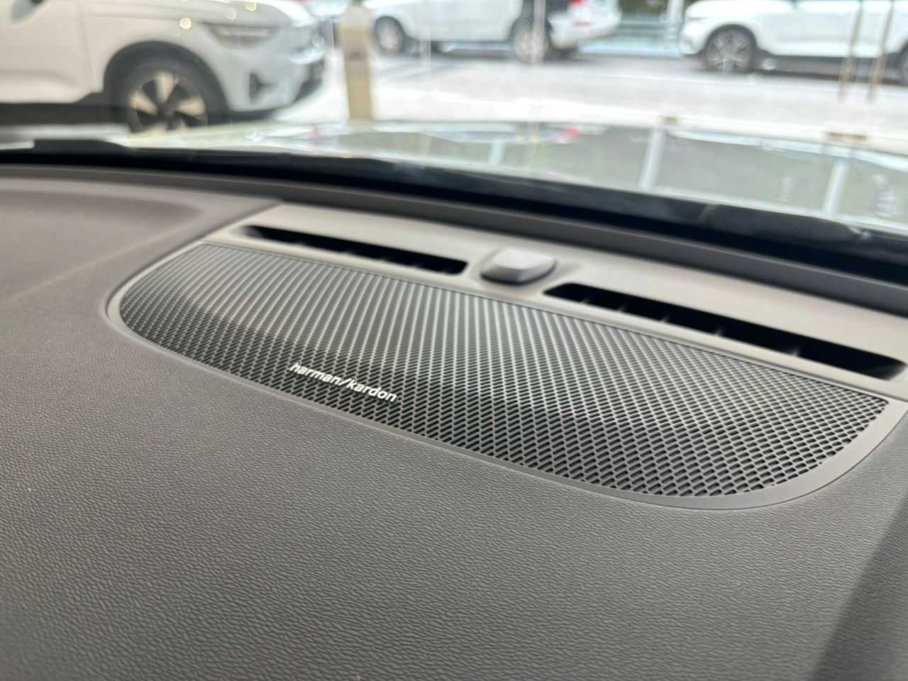 Volvo  XC40 Recharge Ultimate, Pure Electric, Electric