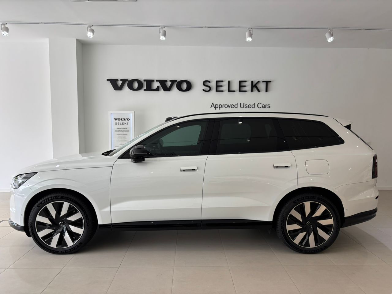 Volvo  EX90 Ultra, Twin Motor Performance, Electric, 7 Seats