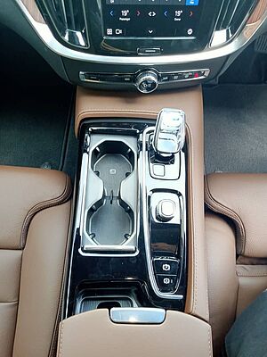 Volvo  S60 T8 R-Design