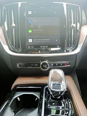 Volvo  S60 T8 R-Design