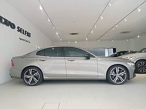 Volvo  S60 T8 R-Design