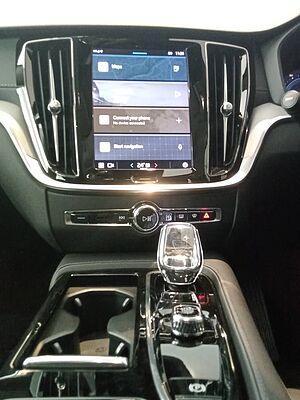 Volvo  V60 Recharge Plus, T8 AWD Plug-in hybrid, Electric/Petrol, Bright