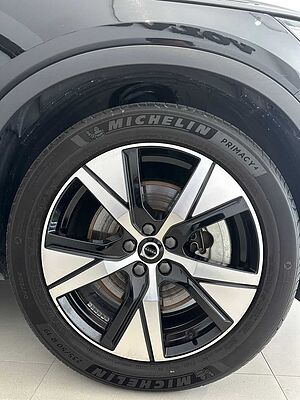 Volvo  XC40 Recharge R-Design, T5