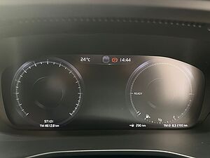 Volvo  XC40 Recharge R-Design, T5