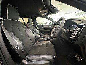 Volvo  XC40 Recharge R-Design, T5