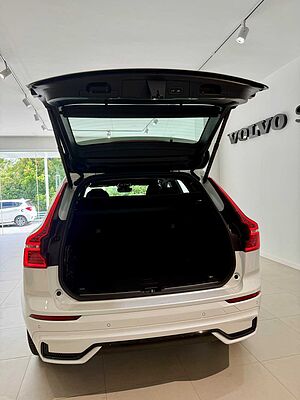 Volvo  Ultra, T8 AWD Plug-in hybrid, Electric/Petrol, Dark