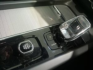 Volvo  Ultra, T8 AWD Plug-in hybrid, Electric/Petrol, Dark