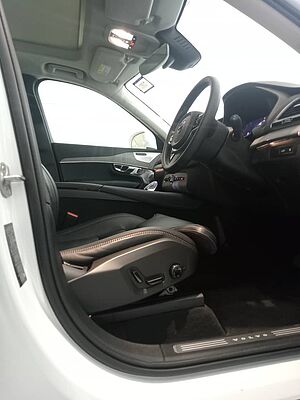 Volvo  Ultra, T8 AWD Plug-in hybrid, Electric/Petrol, Bright, 7 Seats