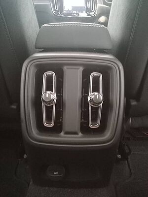 Volvo  XC40 Recharge Ultimate, Pure Electric, Electric